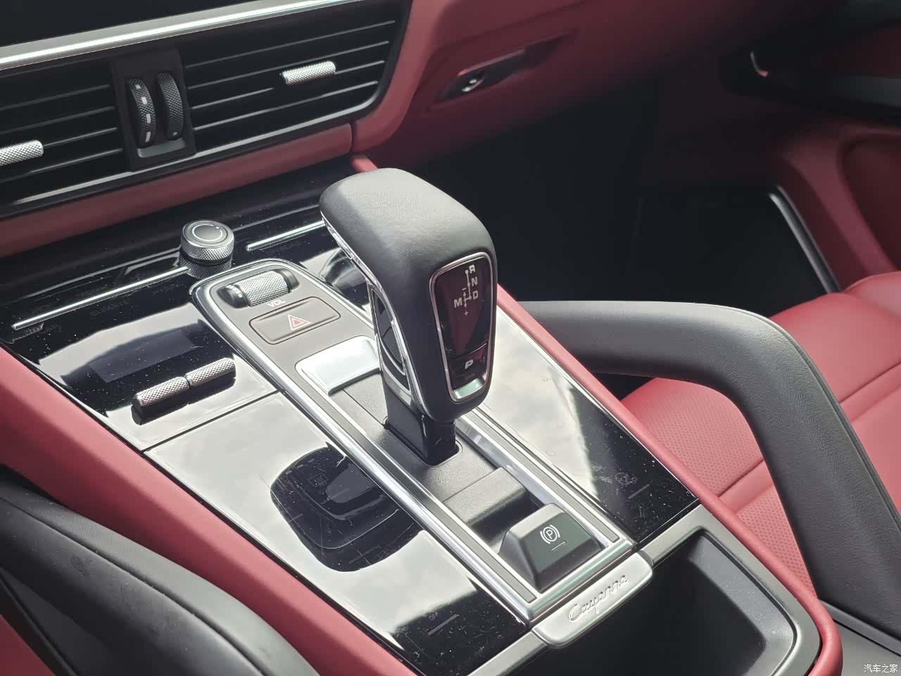 Porsche Cayenne, 2023 12