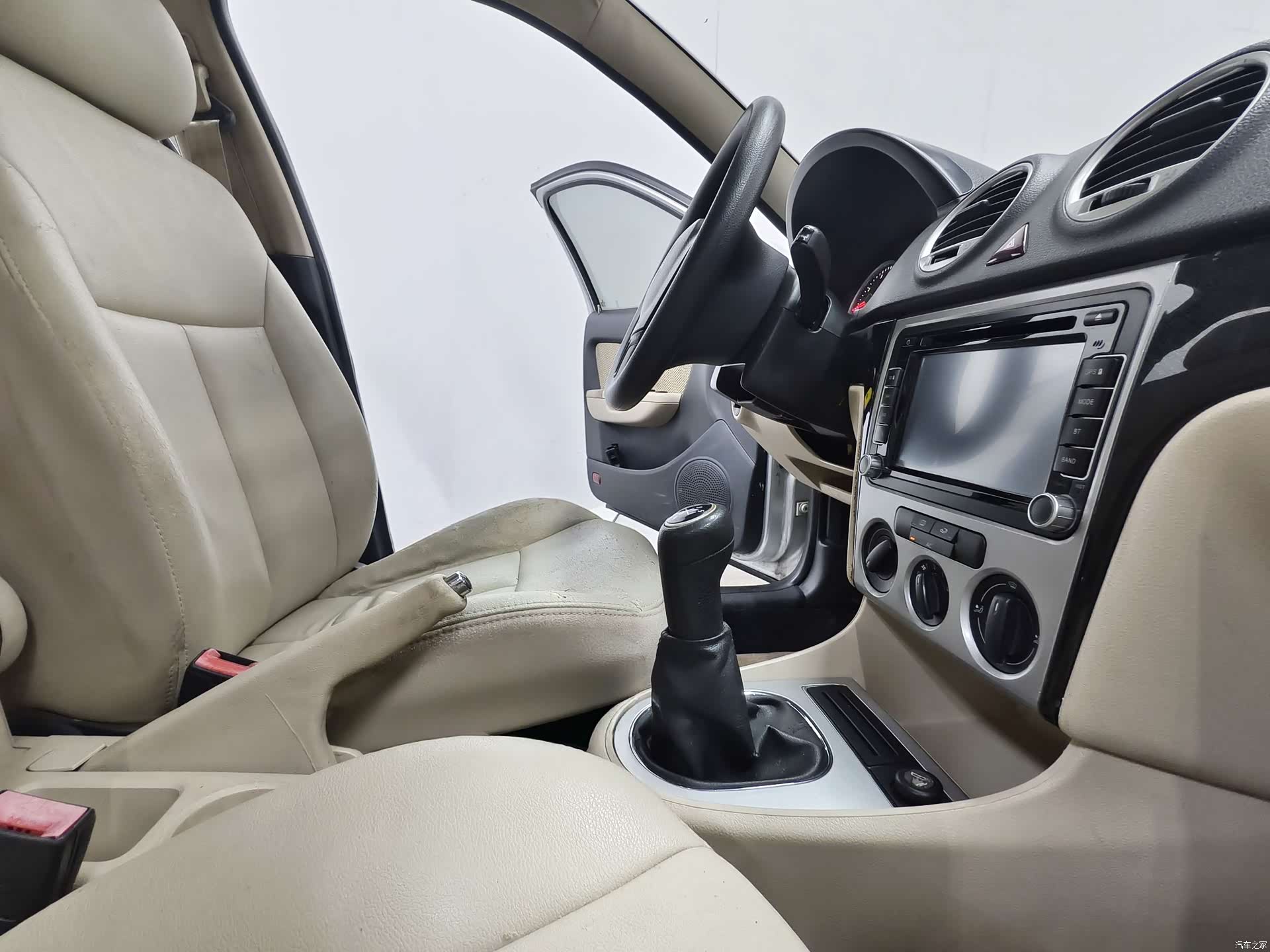 Volkswagen Lavida, 2012 14
