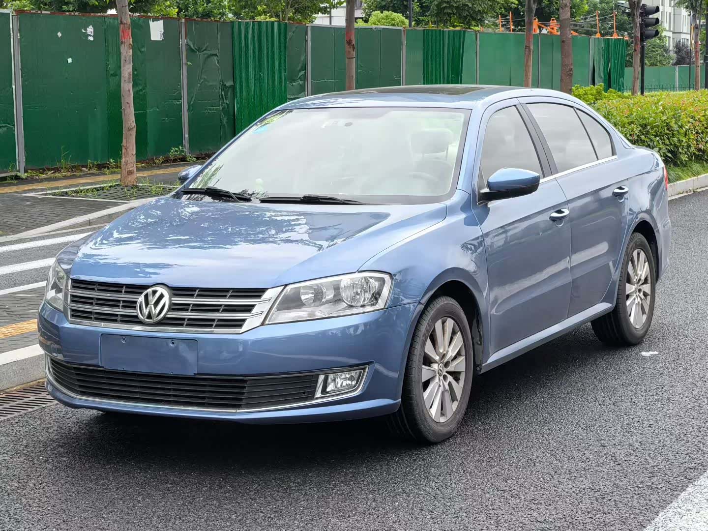 Volkswagen Lavida, 2012 1