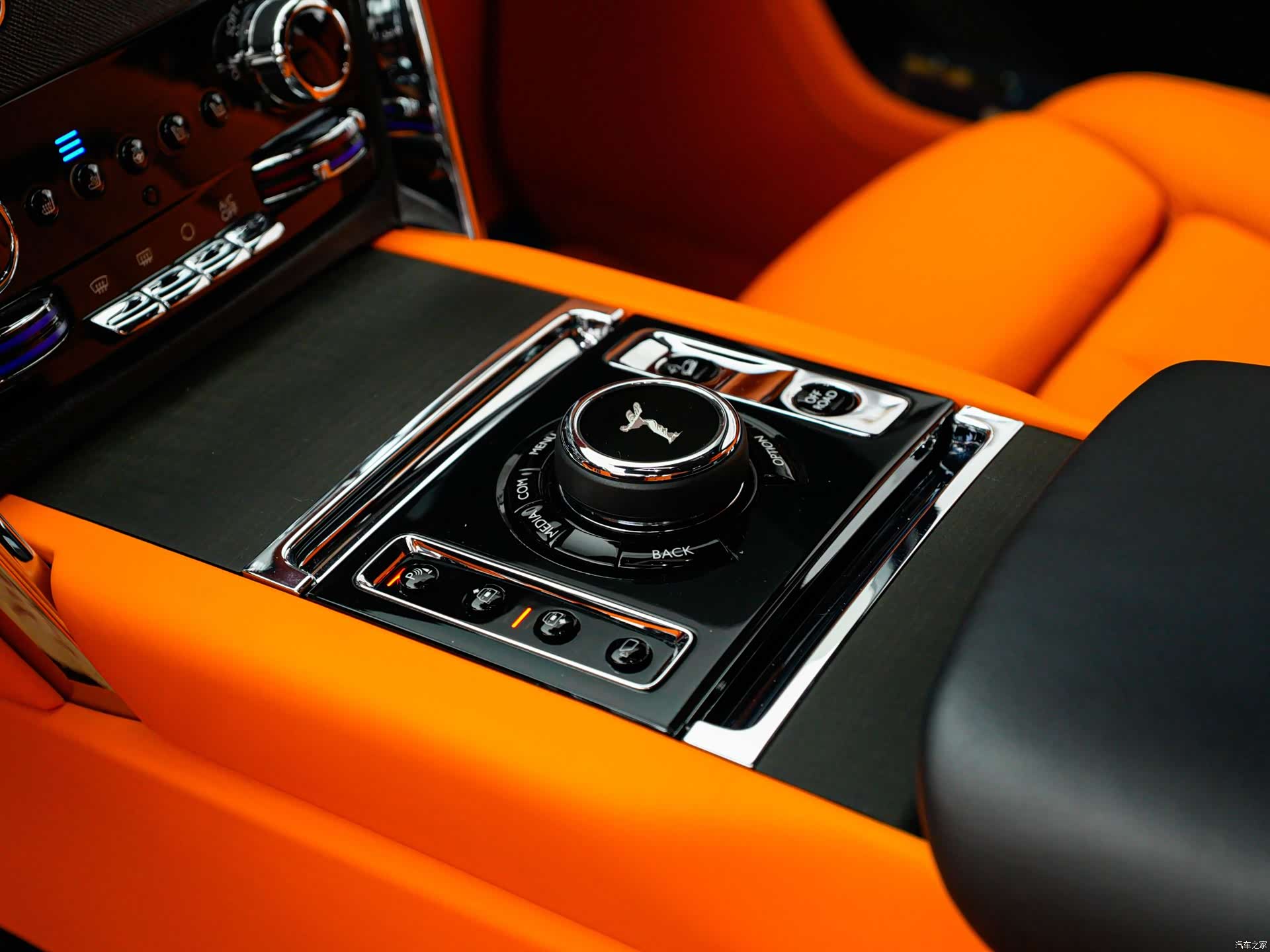 Rolls-Royce Cullinan, 2022 9