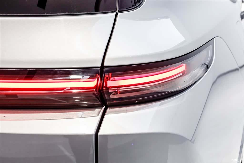 Li Auto L9, 2025 7