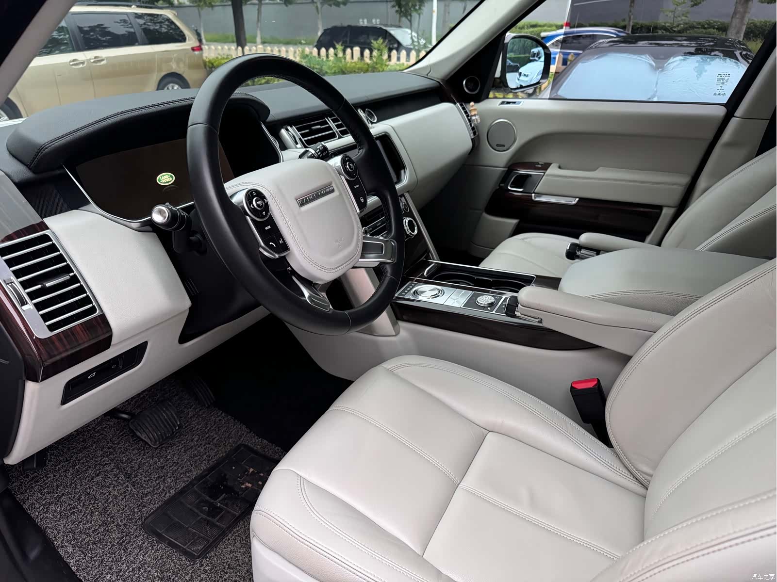 Land Rover Range Rover, 2016 11