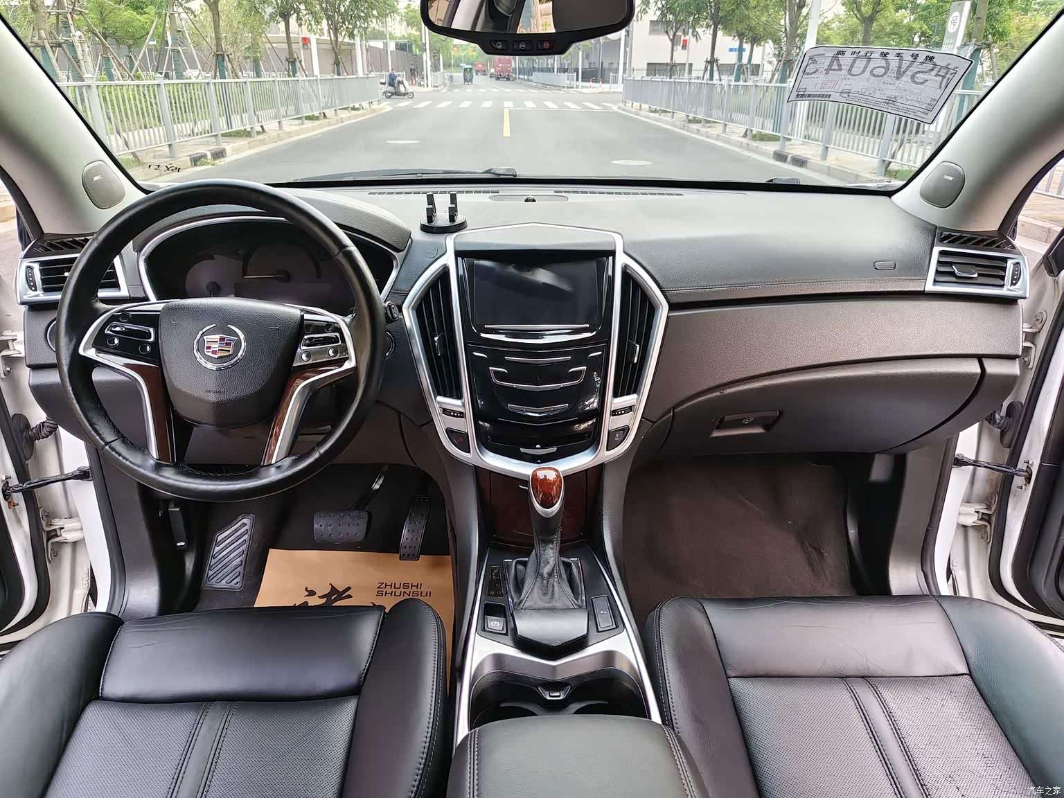 Cadillac SRX, 2014 10
