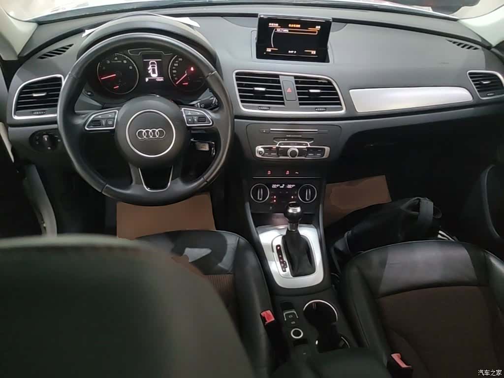 Audi Q3, 2017 10