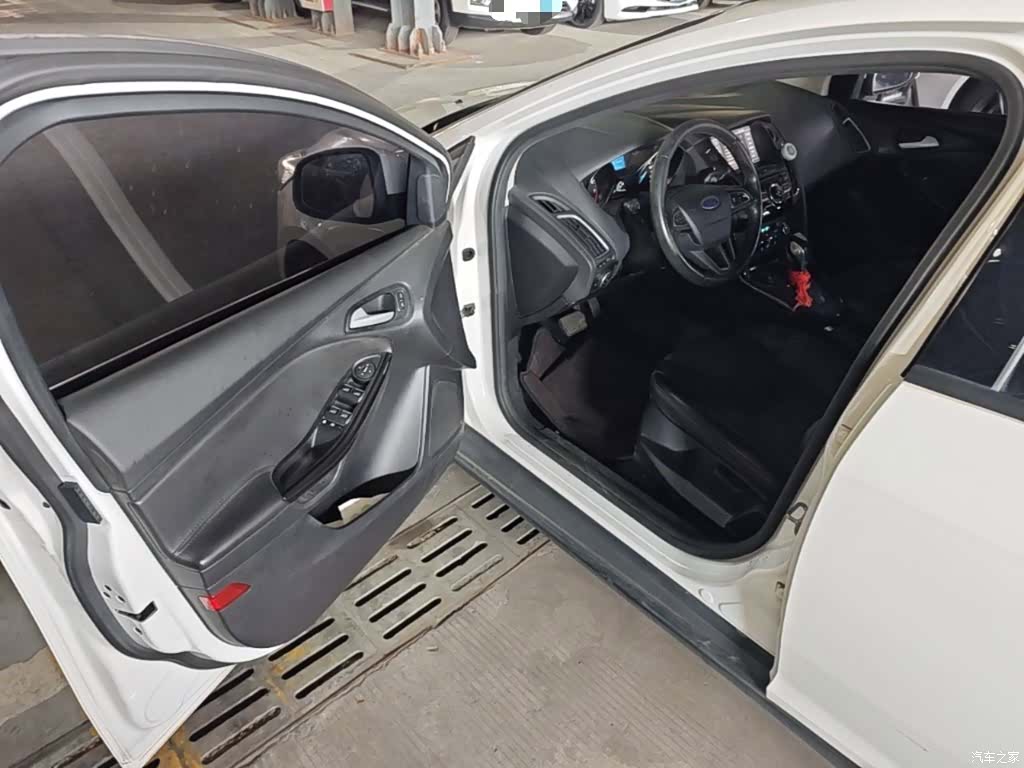 Ford Focus, 2015 16