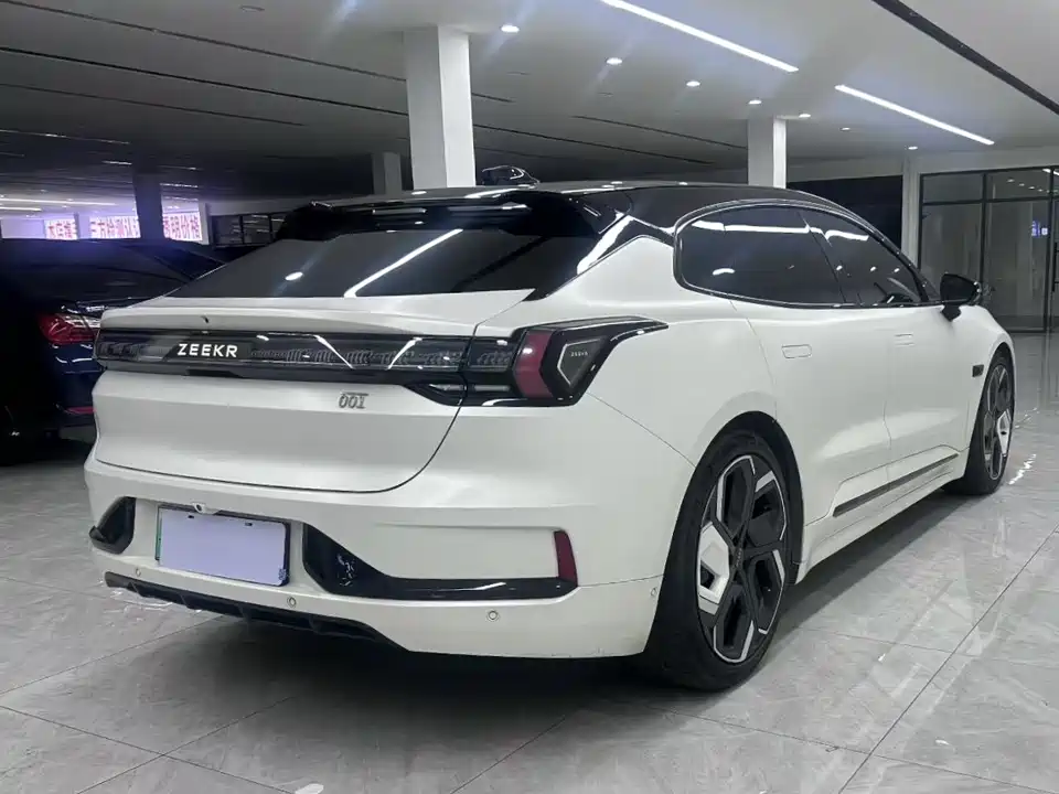 Zeekr 001