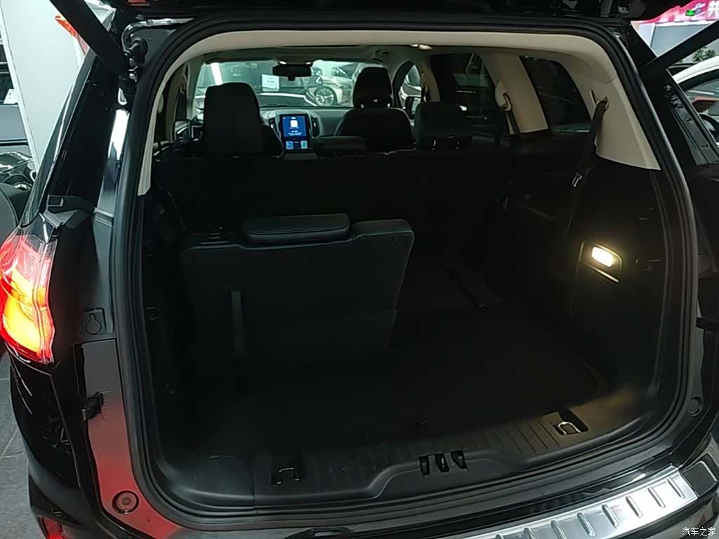 Ford Edge, 2020 19