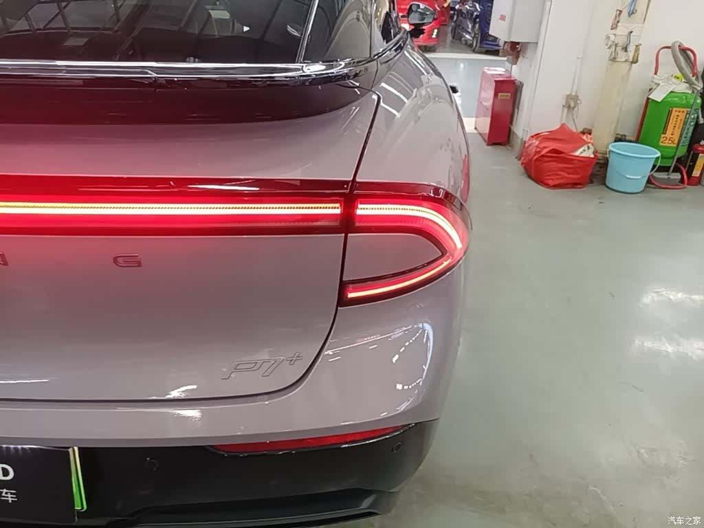 Xpeng P7, 2025 8