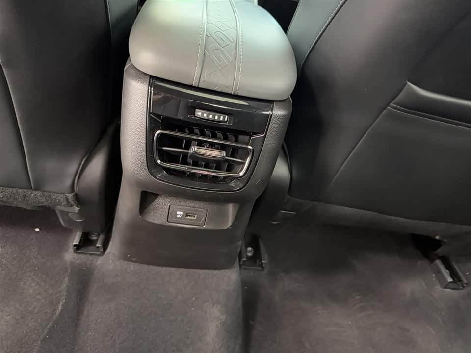 Trumpchi Shadow Leopard