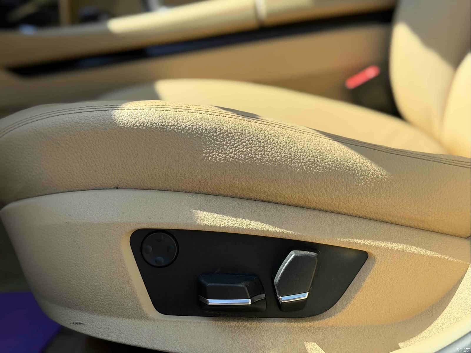 BMW 7 Series, 2011 9
