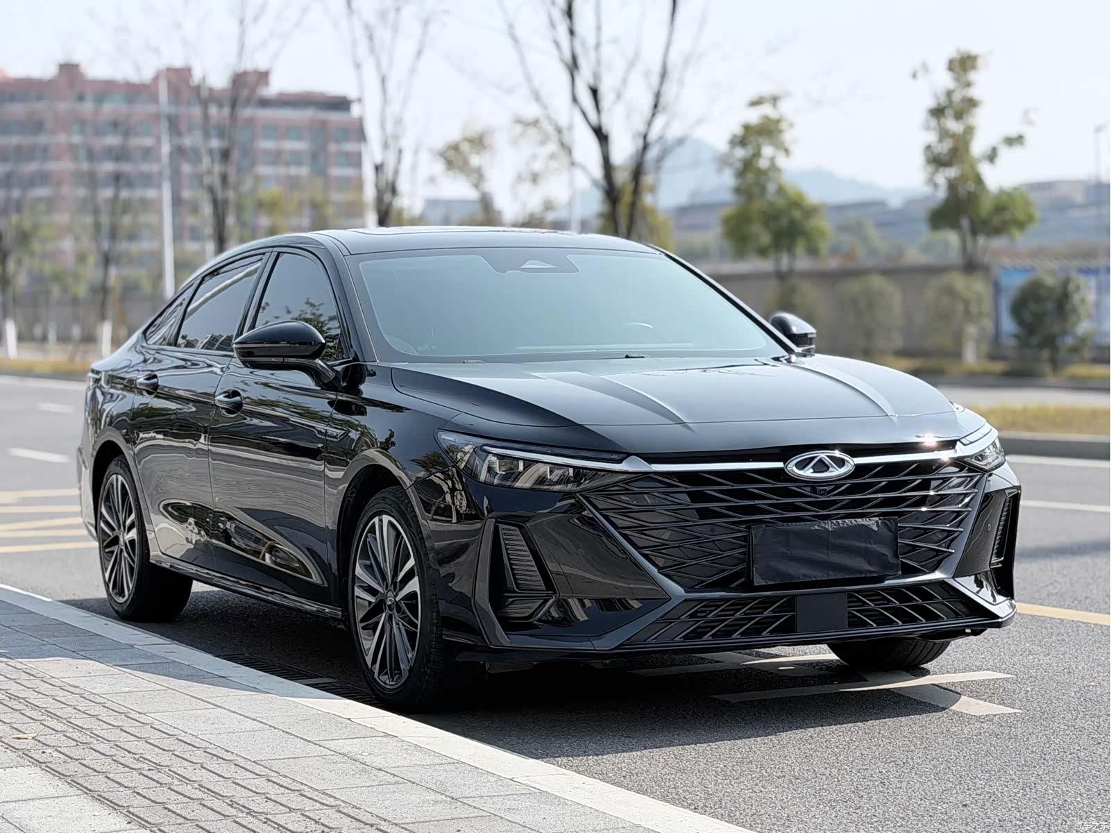 Chery Arrizo 8, 2025 3