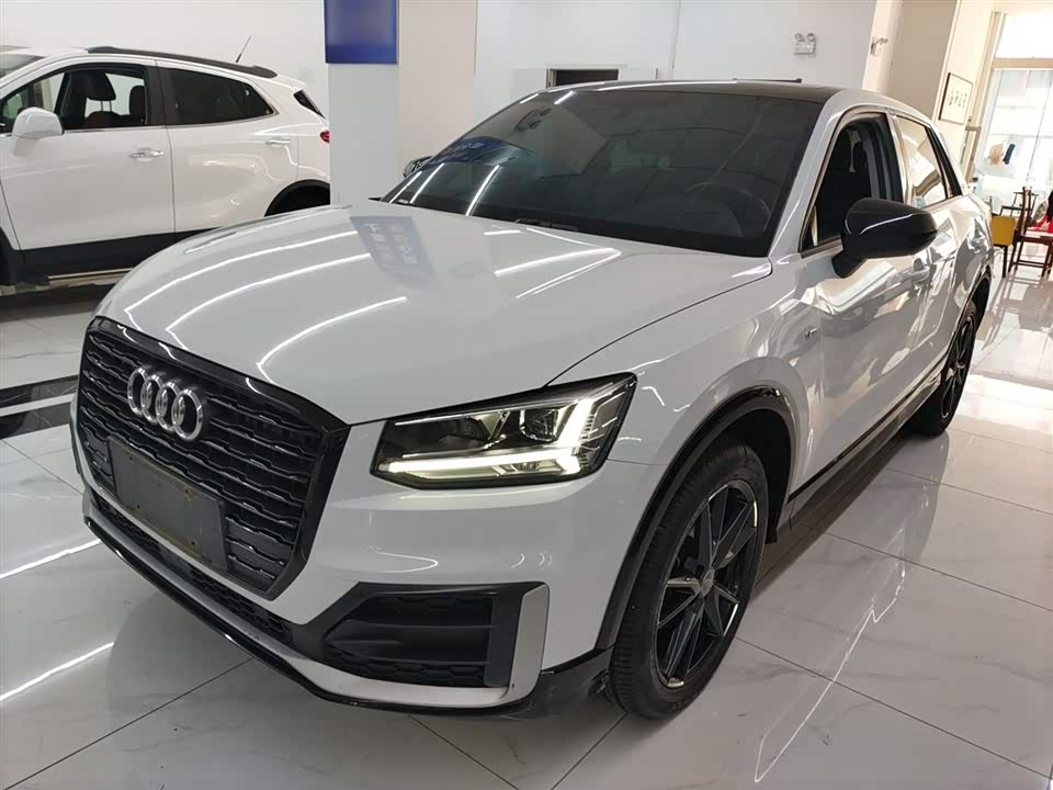 Audi Q2L