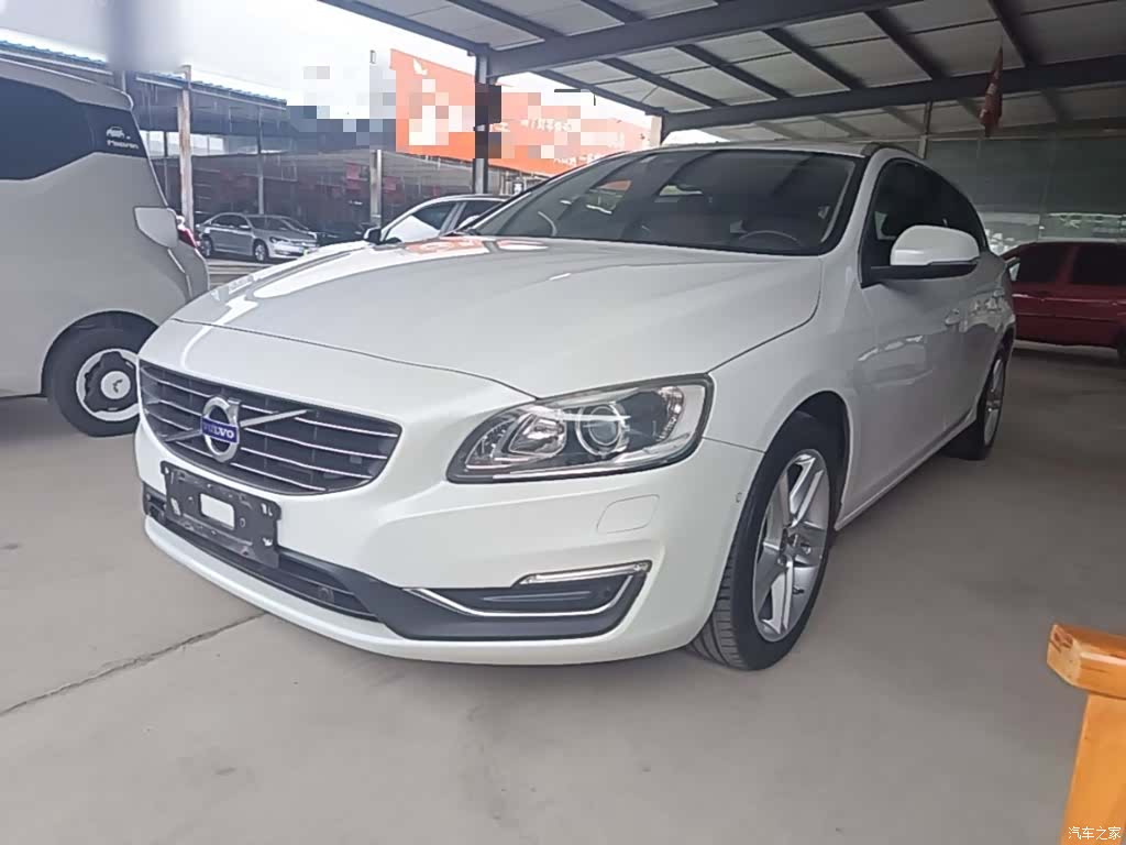 Volvo V60, 2016 1