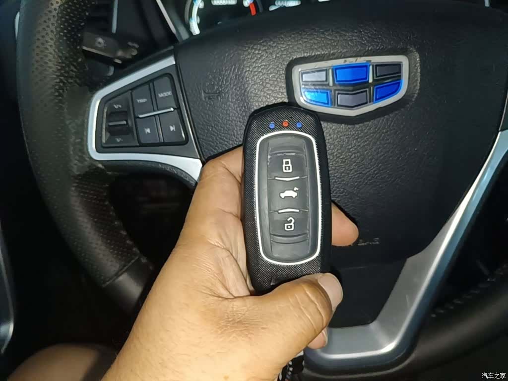 Geely X6, 2016 9