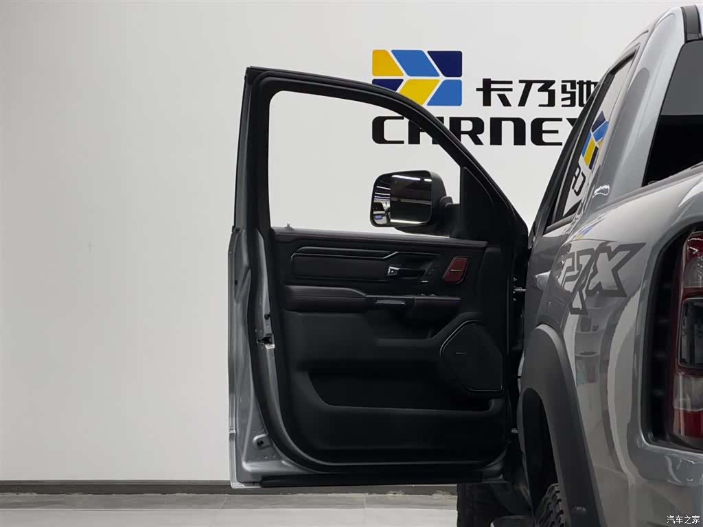 RAM Trucks, 2023 все фото