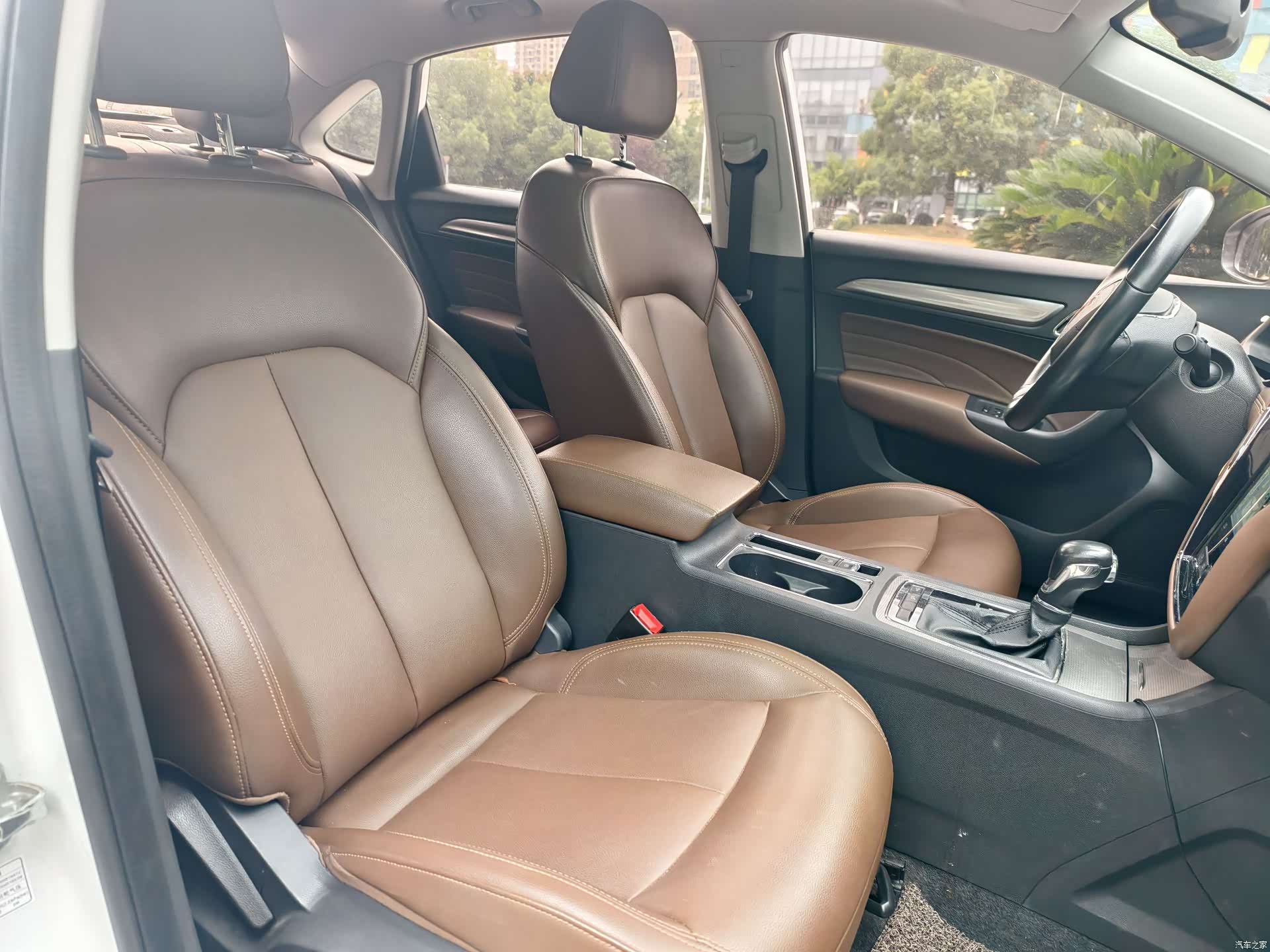 Roewe i6, 2017 11