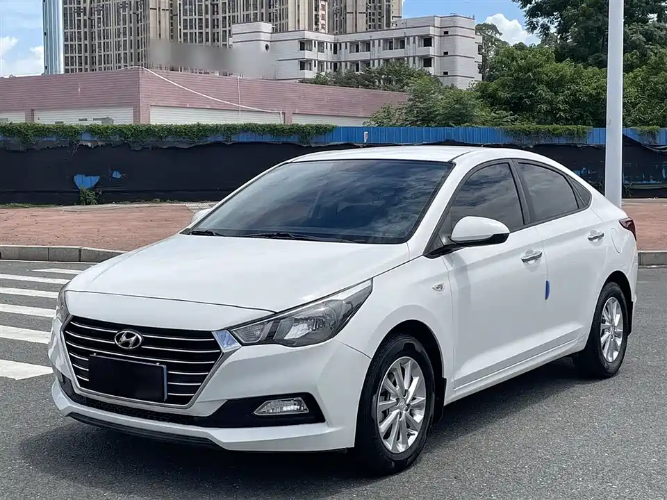 Hyundai Accept