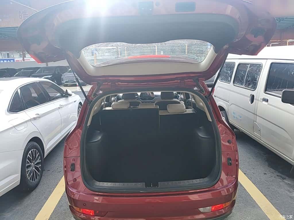 Wuling 310W, 2018 19