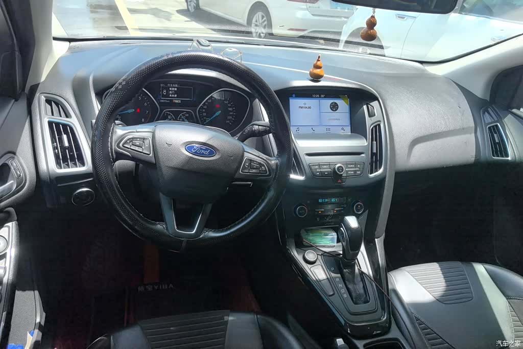 Ford Focus, 2017 12
