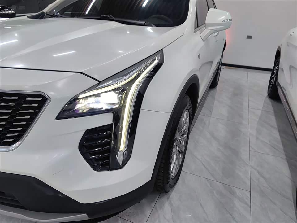 Cadillac XT4