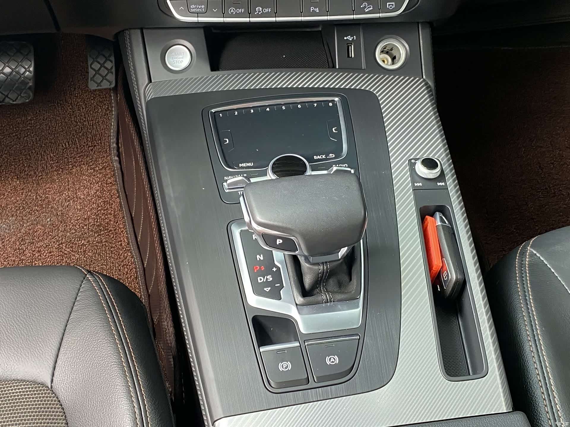 Audi Q5L, 2019 10