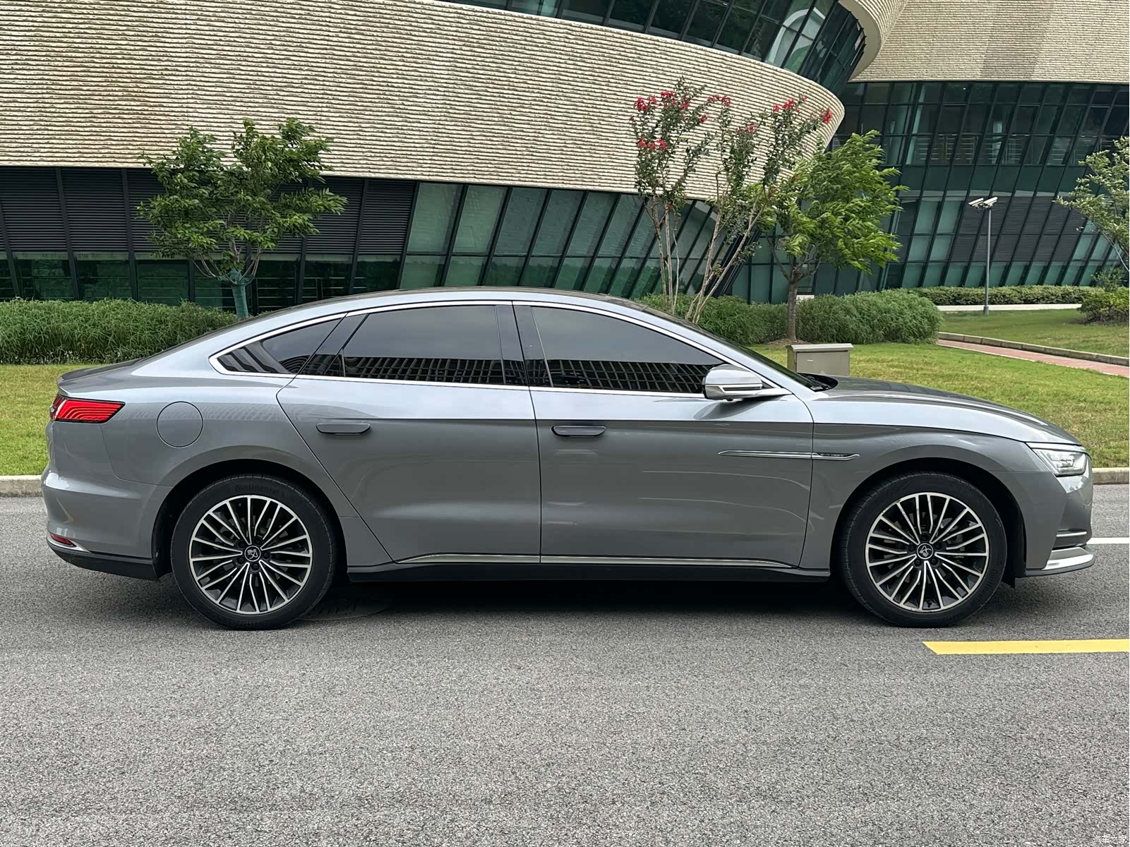 BYD Han, 2020 6
