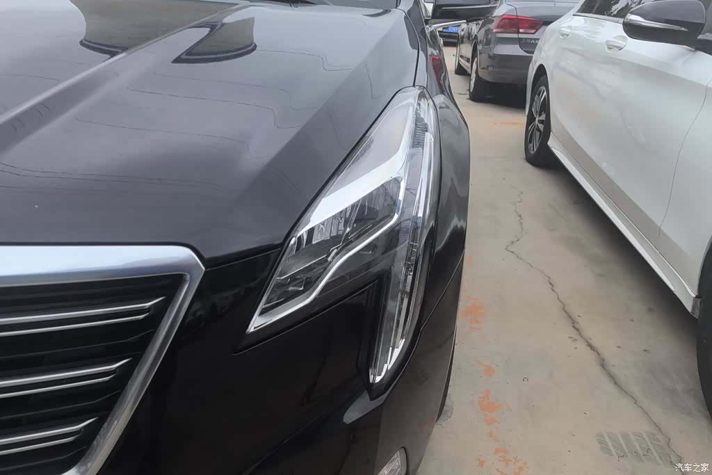Cadillac XTS, 2018 все фото
