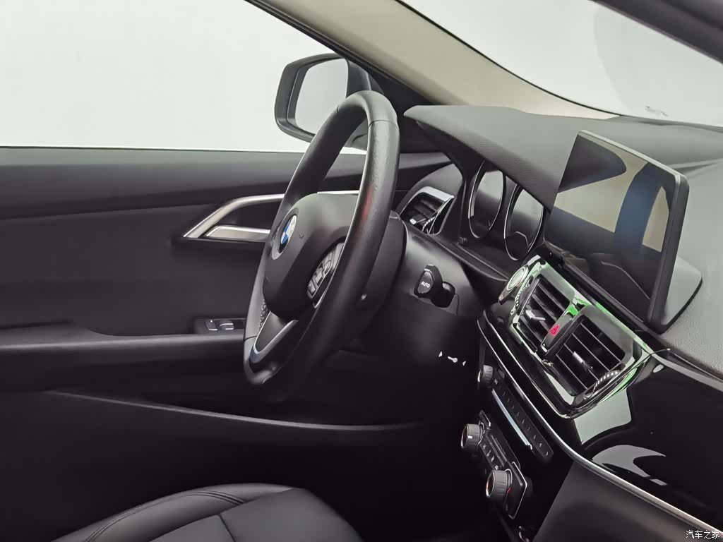 BMW 1 Series, 2022 22