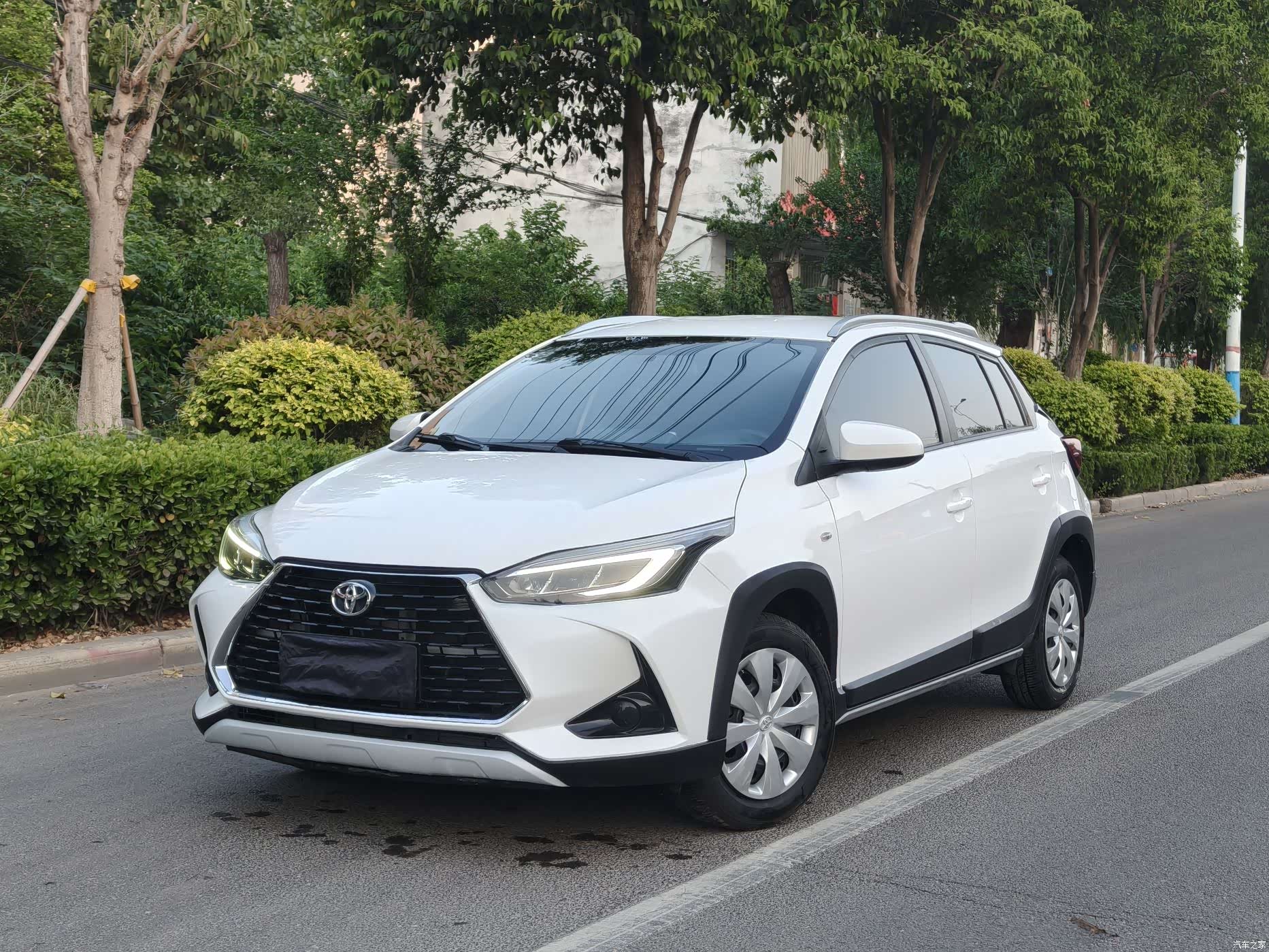 Toyota YARiS L