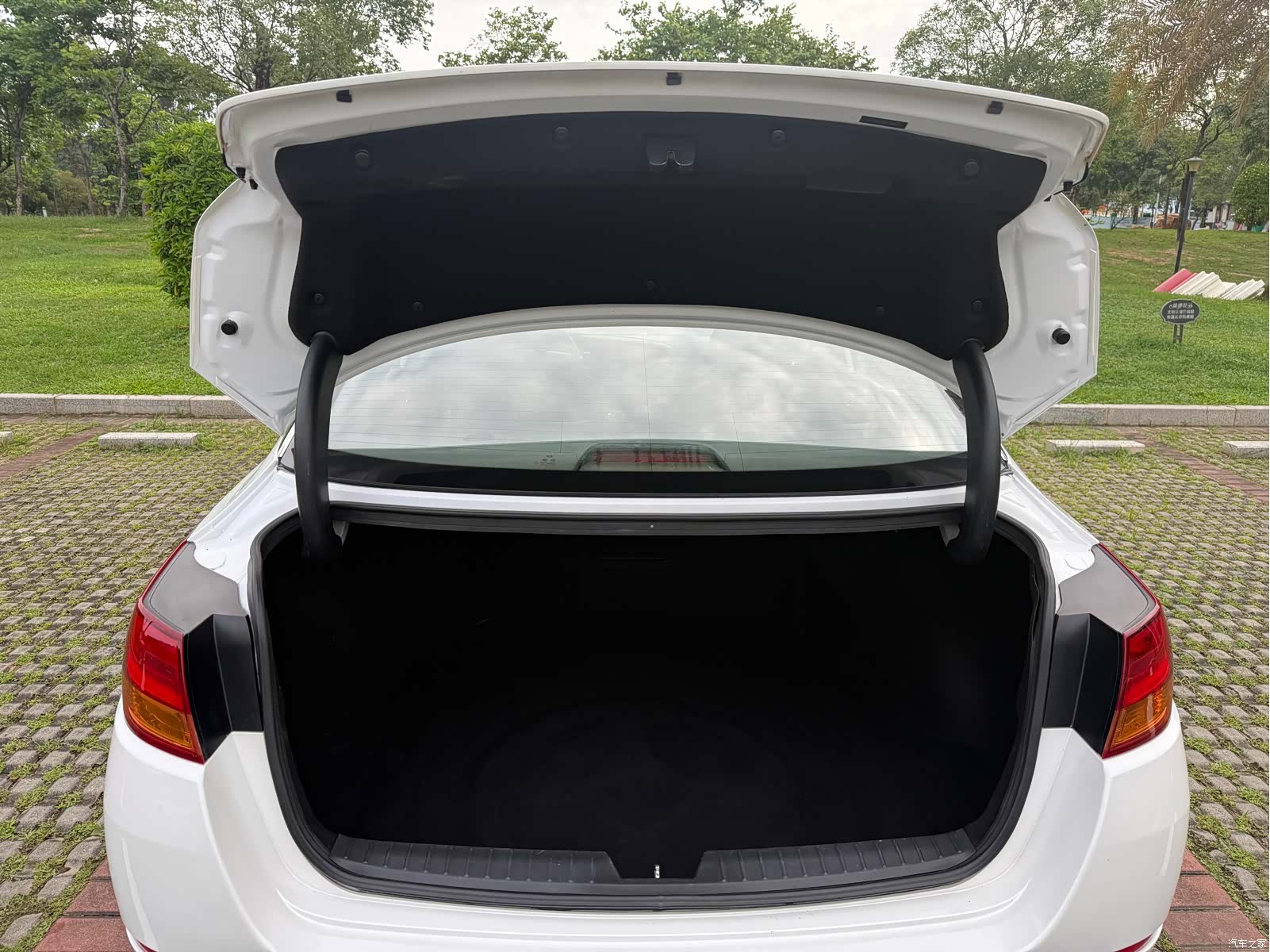 Kia K5, 2015 30
