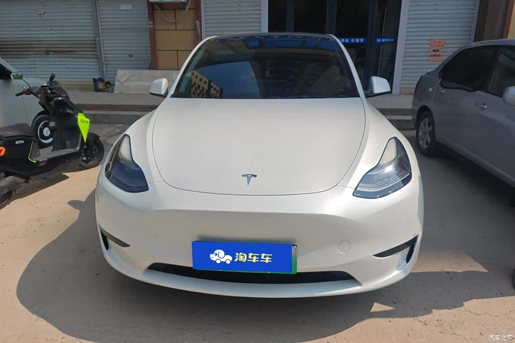 Tesla Model Y, 2024 2