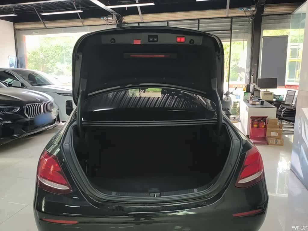 Mercedes-Benz E-Class, 2020 19