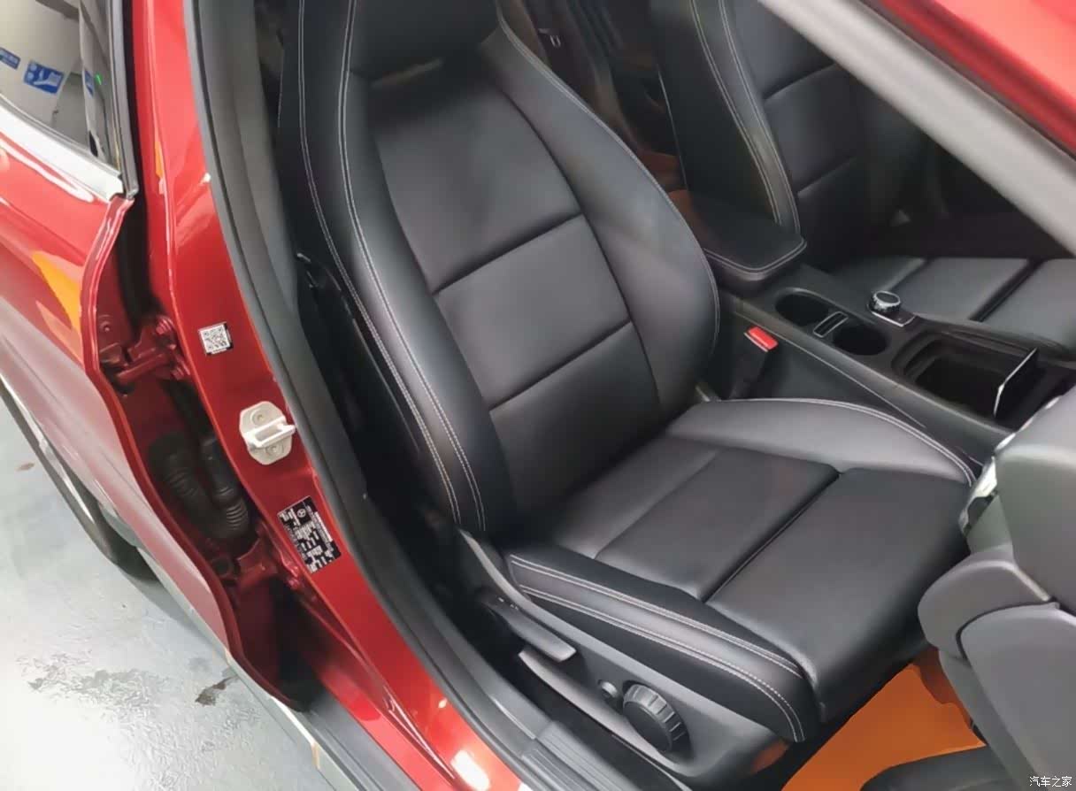 Mercedes-Benz GLA, 2017 11