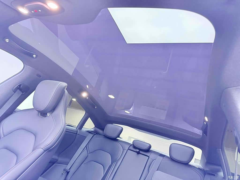 Xiaomi SU7, 2024 18