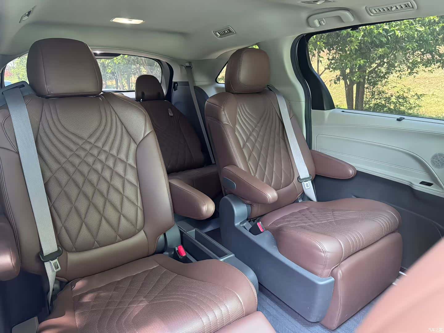 Toyota Sienna, 2023 7