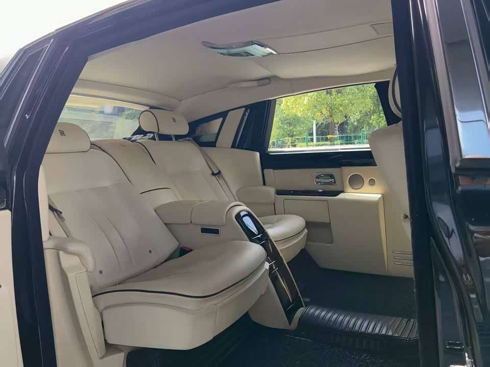 Rolls-Royce Phantom