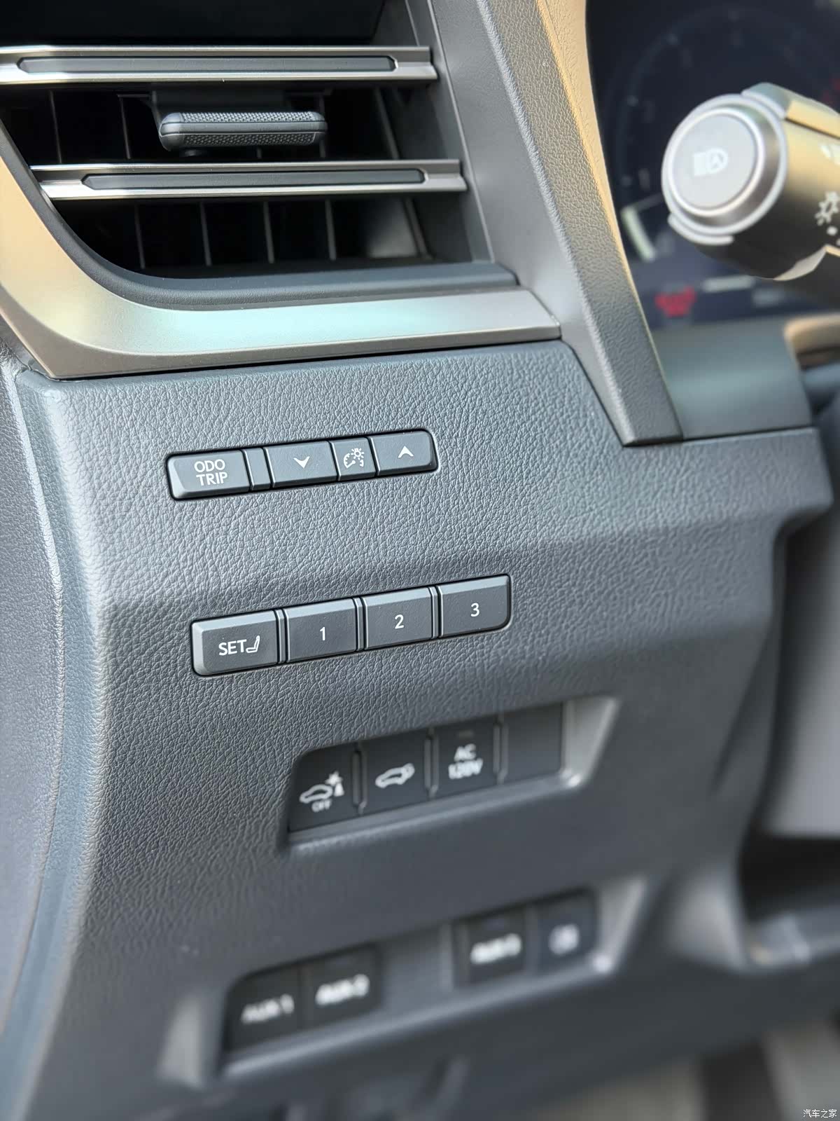 Lexus GX, 2026 14