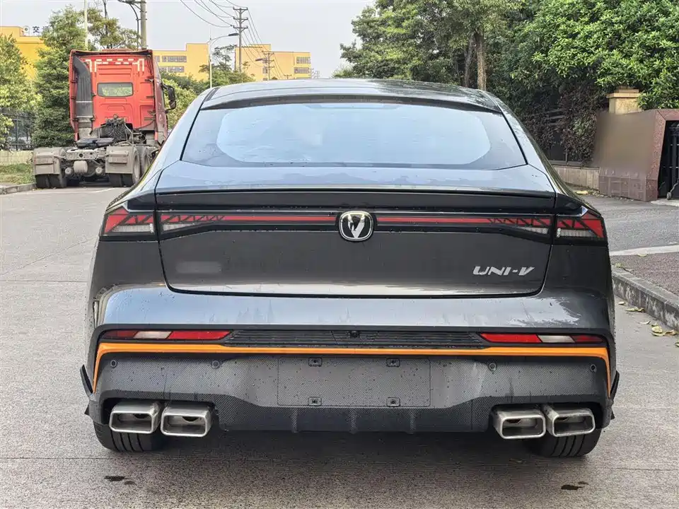 Changan UNI-V