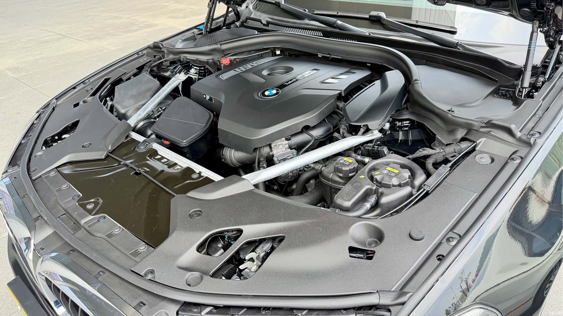 BMW 5 Series, 2019 27