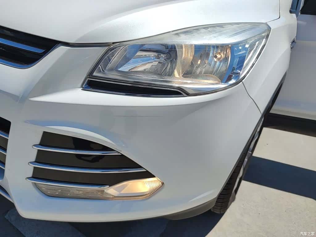 Ford Kuga, 2015 24