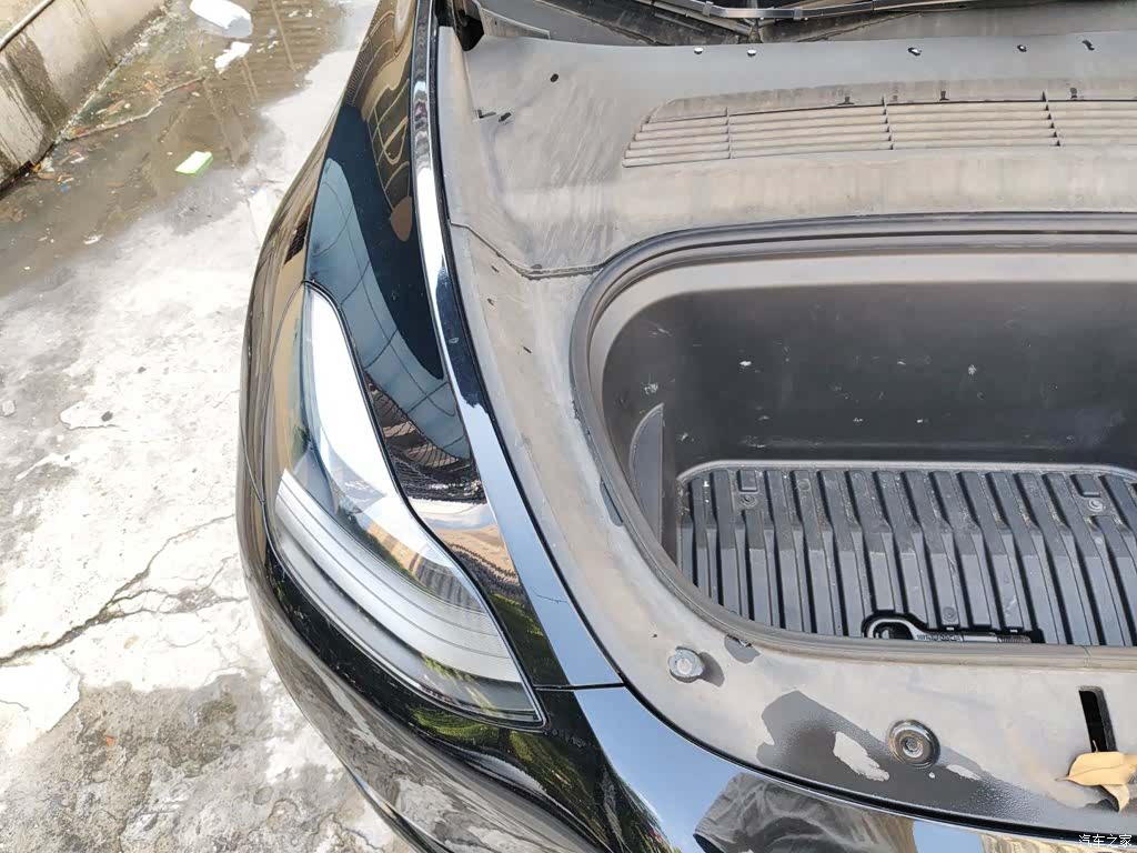 Tesla Model Y, 2022 23