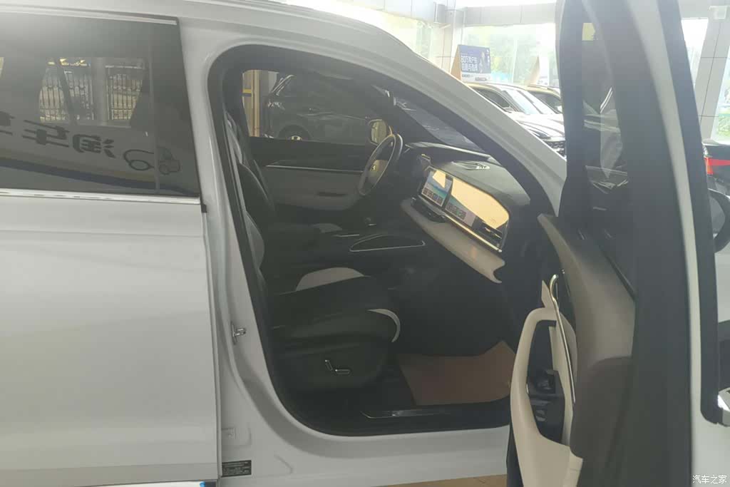 Geely Xingyue L, 2021 8