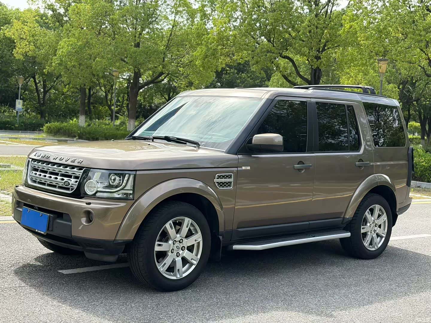 Land Rover Discovery, 2011 1