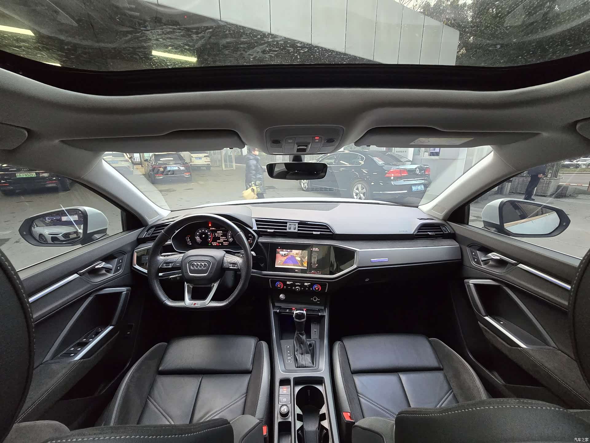 Audi Q3, 2020 16