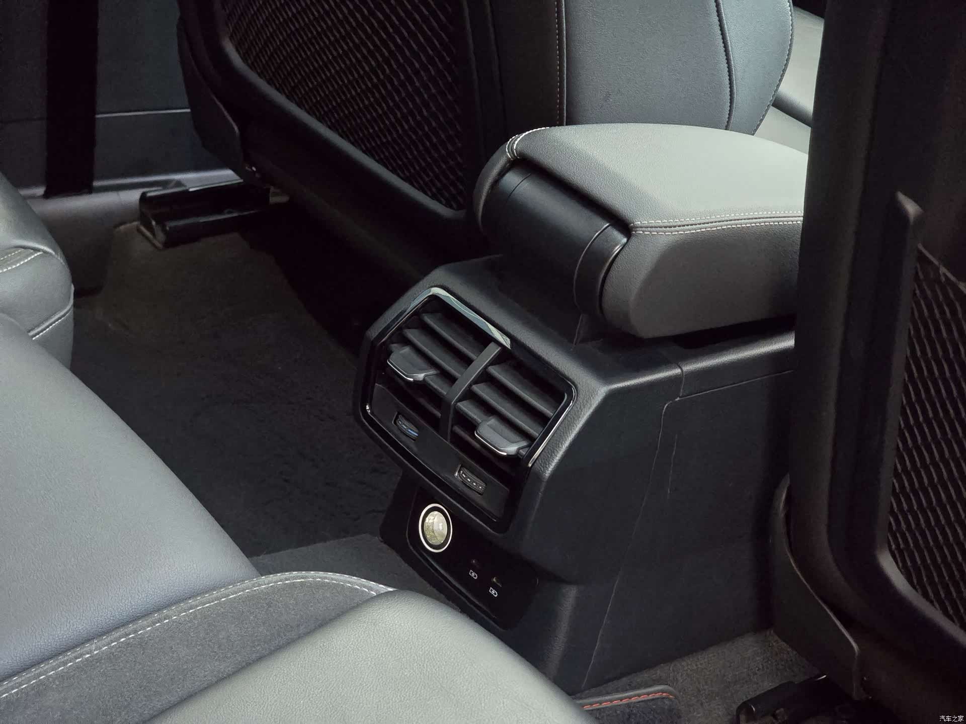 Audi Q3, 2020 13