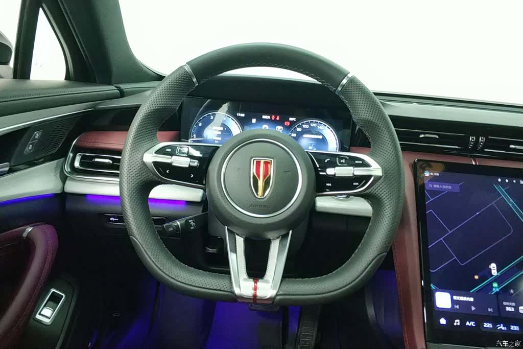 Hongqi H5, 2025 15