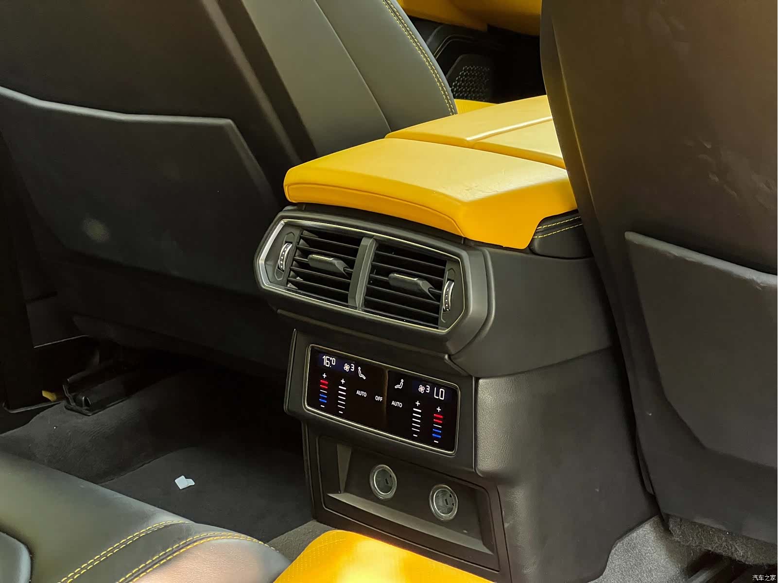 Lamborghini Urus, 2019 16