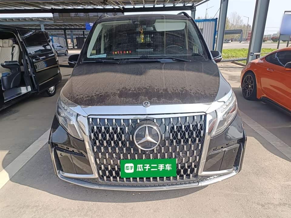 Mercedes-Benz V-class