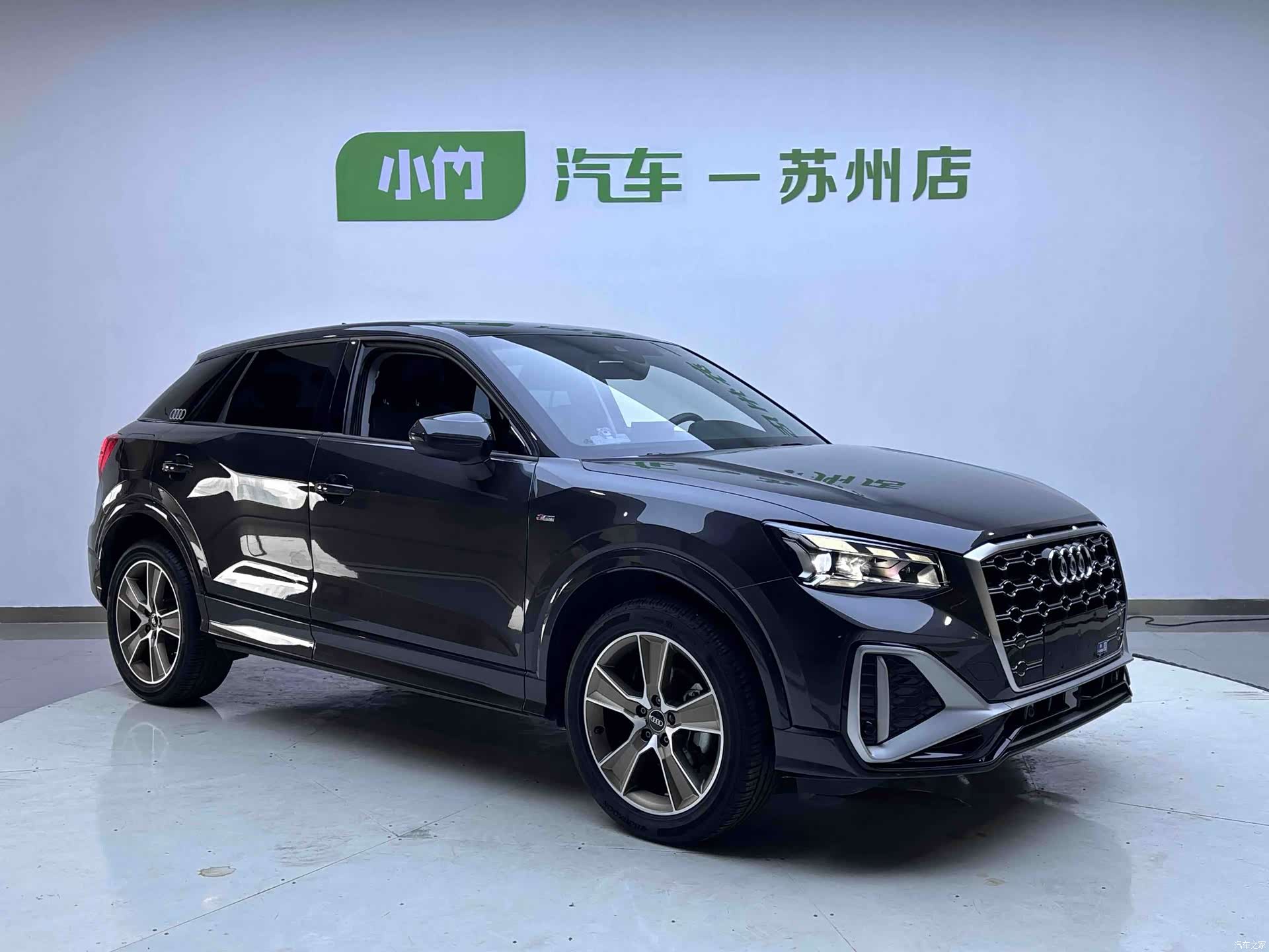 Audi Q2L, 2021 3