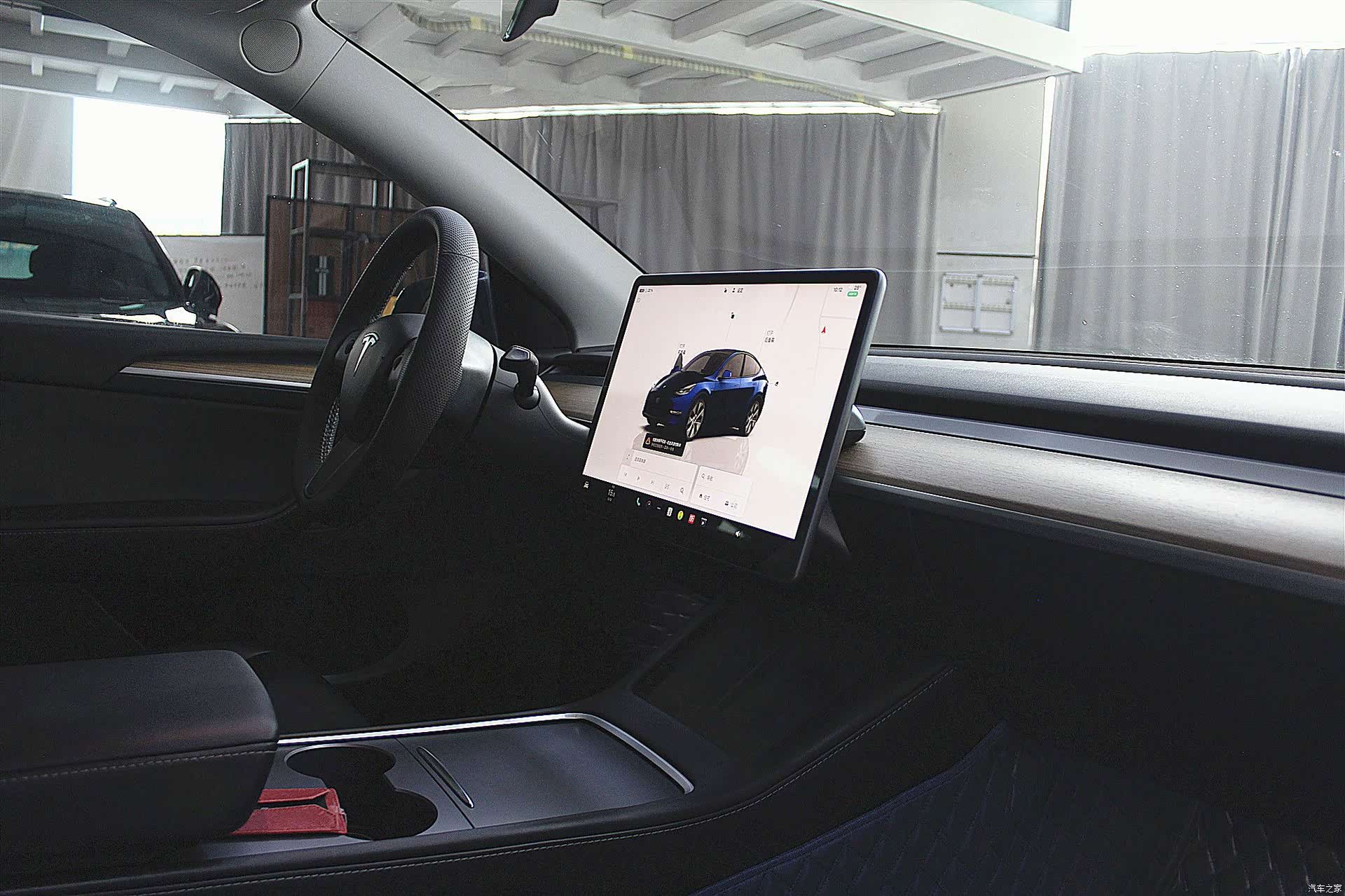 Tesla Model Y, 2022 13